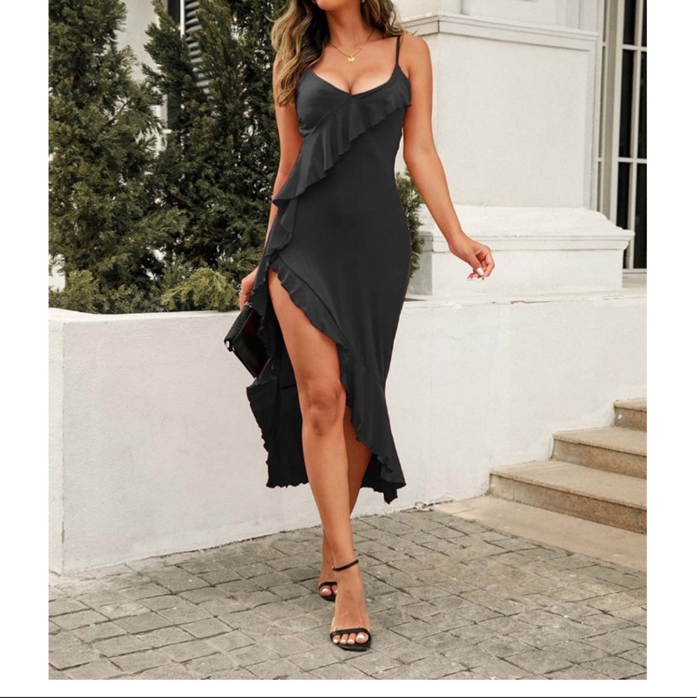 Black Ruffle-Accent Sleeveless Asymmetrical Dress
